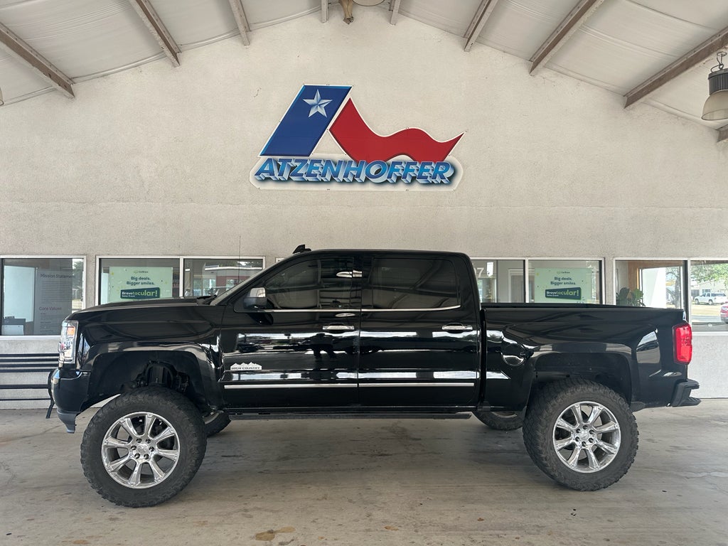 2018 Chevrolet Silverado 1500 High Country in Black — front three-quarter view